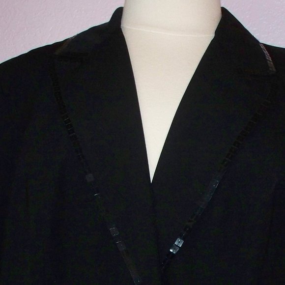 Beautiful Black Blazer with pretty sequins 16W - Picture 4 of 4